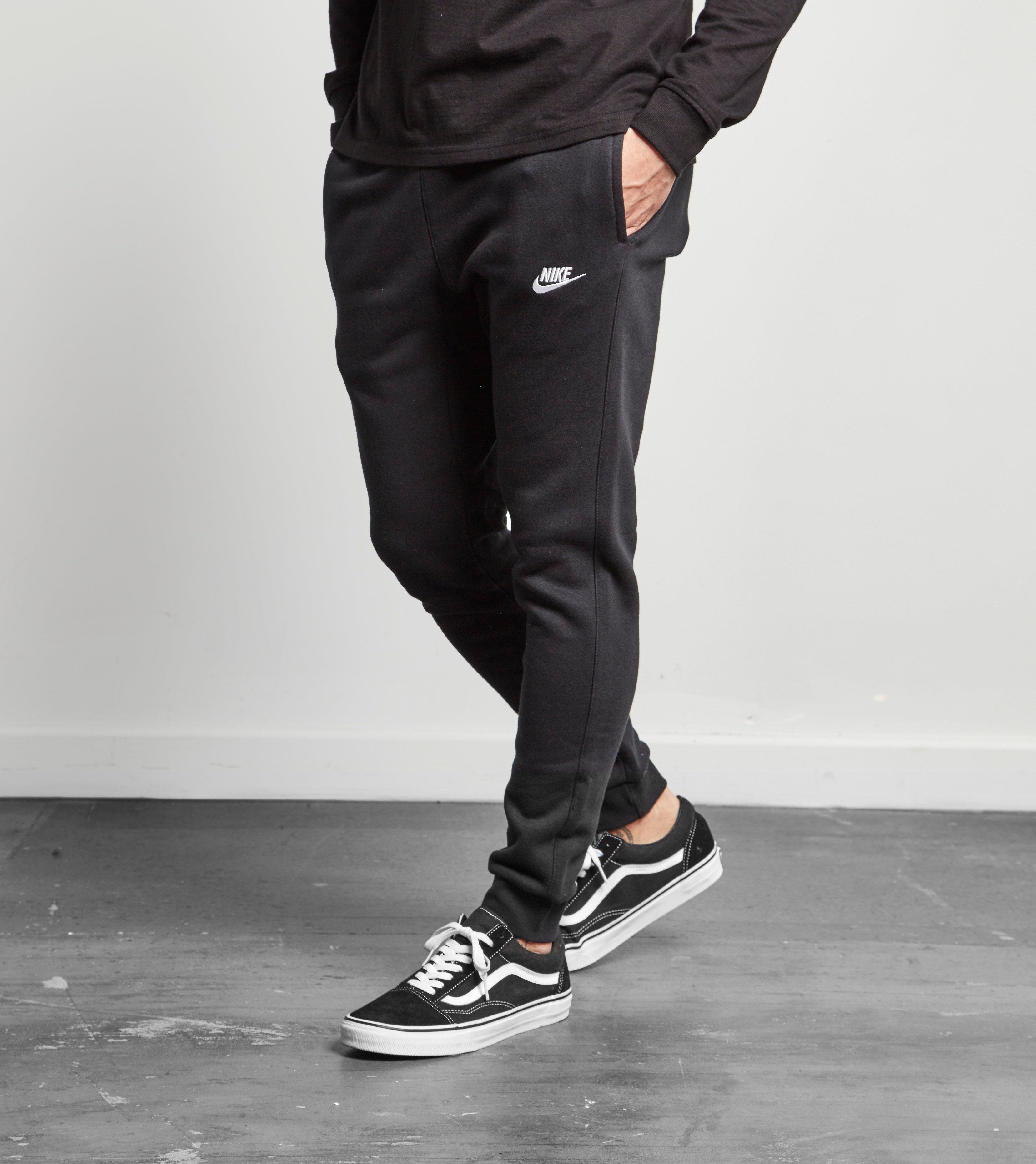 Statistisch Frustratie Ja size? on Twitter: ".@Nike introduce a collection of staple apparel items,  as part of the Club range. The Nike Foundation Cuffed Fleece Joggers,  available online and in select size? stores now. #sizeHQ