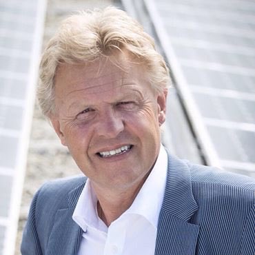 Het KAVB Hoofdbestuur gaat <a href="/JaapBond/">Jaap Bond</a> voordragen als algemeen voorzitter van de #KAVB! Op 12 december volgt de formele benoeming door de ledenvergadering waarna hij naar verwachting per 1 januari 2020 de huidige voorzitter Rene le Clercq op kan volgen 🌷!