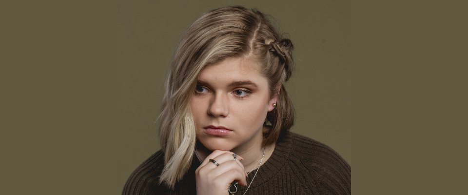 KUTX 98.9 (@kutx) on Twitter photo It's New Music Friday with <a href="/themadimeeks/">Madi Meeks</a>! This Austin native takes her brand of pop to the stage 7PM tonight at <a href="/carousel_lounge/">Carousel Lounge</a> and you can hear Meeks on our #SongOfTheDay!
kutx.org/song-of-the-da… It's New Music Friday with <a href="/themadimeeks/">Madi Meeks</a>! This Austin native takes her brand of pop to the stage 7PM tonight at <a href="/carousel_lounge/">Carousel Lounge</a> and you can hear Meeks on our #SongOfTheDay!
kutx.org/song-of-the-da…