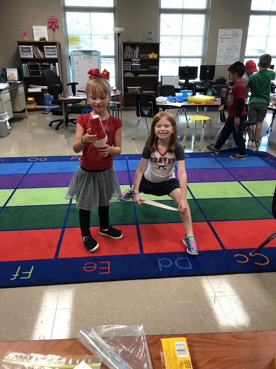 DeeAnna_Darby's tweet photo. Creating helmets to protect our eggs MES STEAM Sports day!!! #ultimatelearningexperience #MabletonEs #StemCobb https://t.co/VXaV8LeDX6