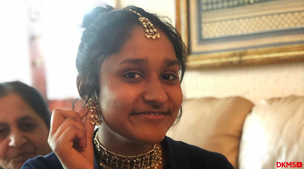 DKMS_uk's tweet photo. Sheena, 18, needs help to fight leukaemia.
This talented student dreams of becoming a doctor but first, she needs a #BloodStemCell donation to get a second chance at life.
Take the first step to becoming a donor& help Sheena or someone else: https://t.co/MGbBACcpyV
#SaveSheena https://t.co/FUh56AQfL6