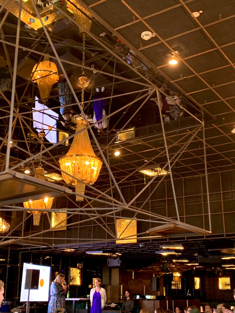 RetraRetro's tweet image. Women’s lunch @nextconf ✨