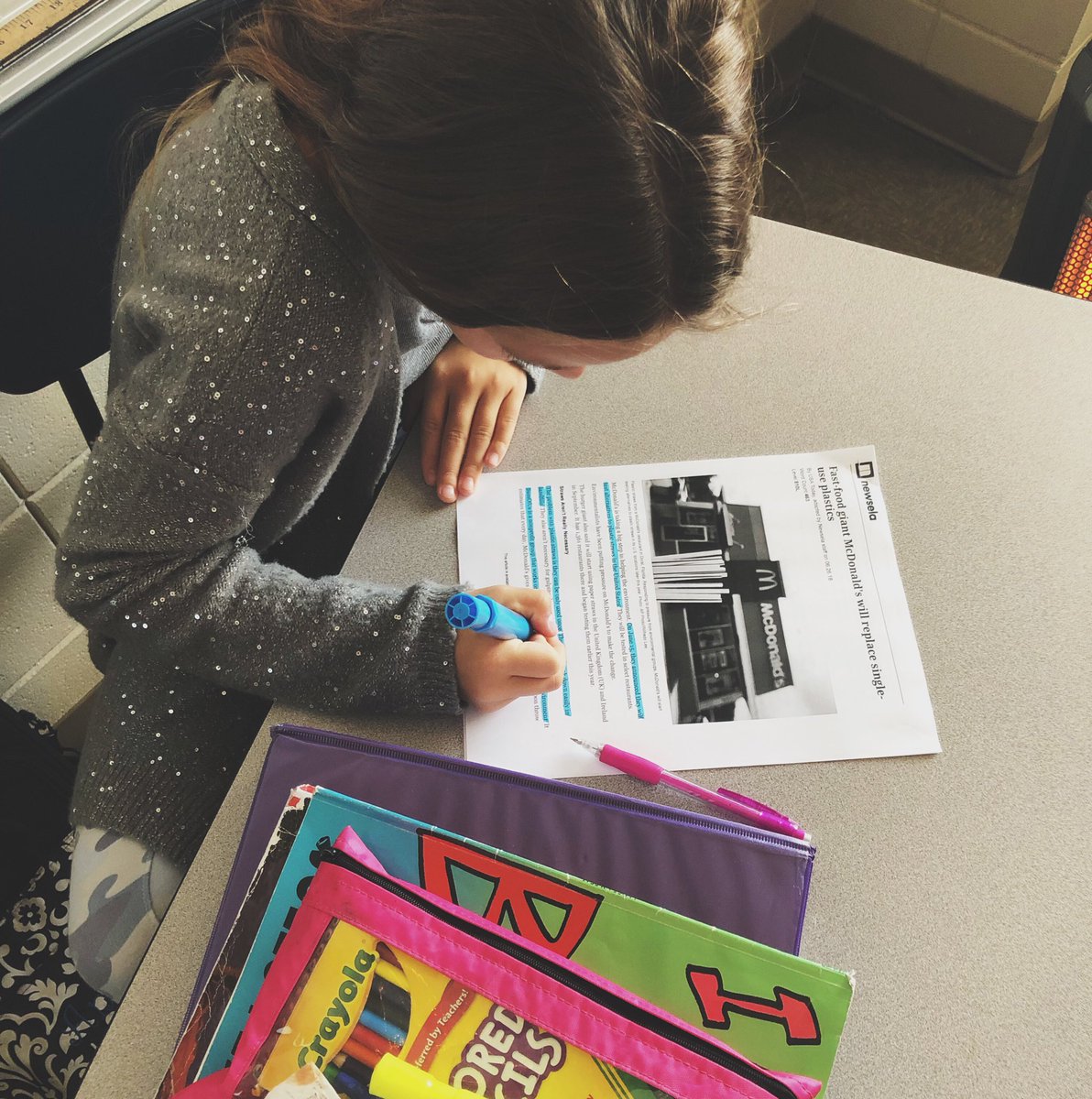 BrandieMobbs's tweet photo. Getting ready for our #SOCRATICSMACKDOWN 👊🏼 on Monday! We’re learning to develop an #opinion in order to state a #claim & support it with #facts from an #informationaltext. Next we #debate using #evidence & #counterclaims 😎@Brooks_CEH @ocsjackets @CEHOxford #GoBigO #CEHPRIDE https://t.co/cE5Jl0ksar