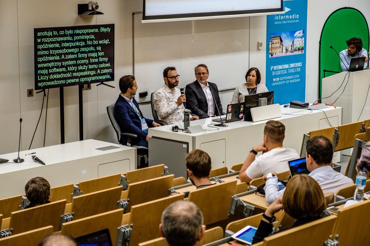 ASzarkowska's tweet image. Thank you, Chris, @Voice1Plus for your amazing insights into voice-writing! #Intermedia2019Warsaw #ILSAproject @LukaszStanDutka