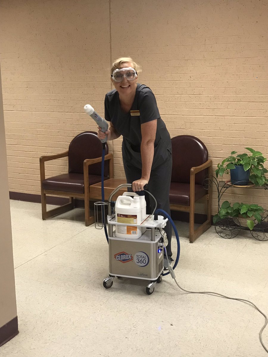 Julie Adkinson tweet media