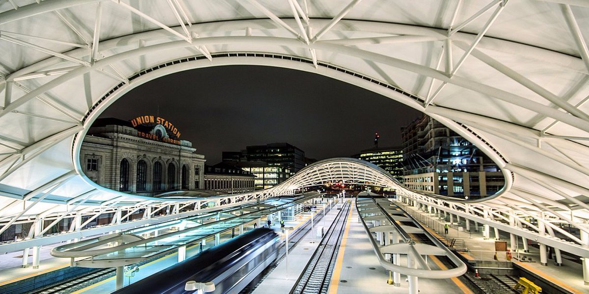 Станция метро арсенал в лондоне. Канада торонто метро. Вокзал в японии. Что такое station. Что такое station.