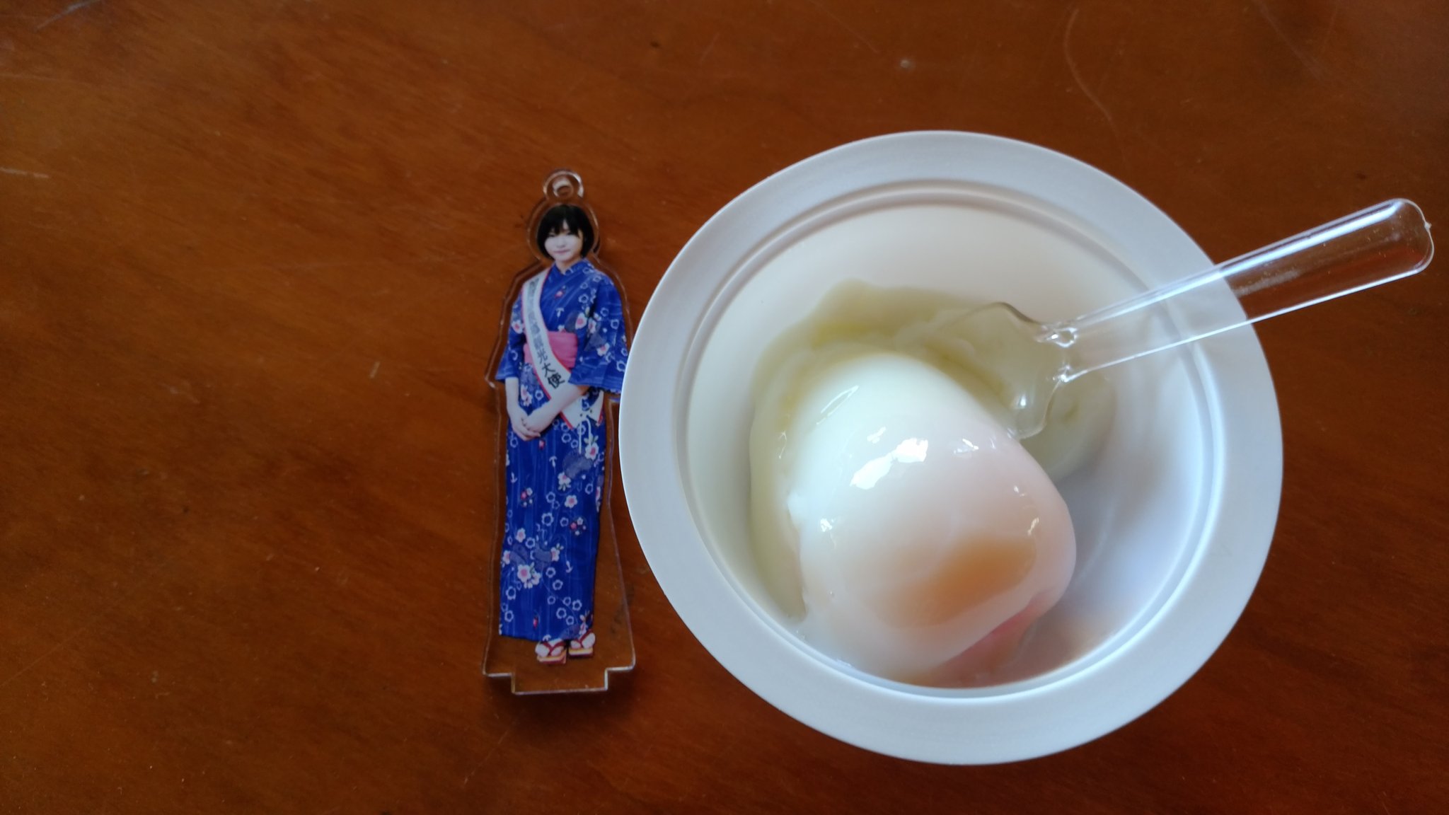 満太郎 片山津温泉 おみやげ 菊水堂 で温泉たまごを食べました 片山津温泉はかなり塩からいので温泉たまごに塩気が染み込んで 自然に味がついています 醤油も塩も無しで美味しく食べられます 加賀四湯博19 片山津温泉 おみやげ菊水堂 T