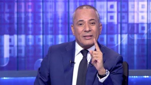 EngUnKnown99's tweet photo. ياريت تتجمعوا وتروحوا مدينه الانتاج تجيبوا ابن الجذمه ده وتربطوه في الميدان الشعب كله هينزل 
#ميدان_التحرير https://t.co/KChKmJnUlB