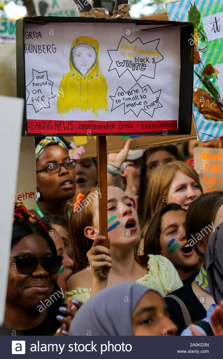 Dinendra_Haria's tweet photo. In pics - tens of thousands of #students take part in the #GlobalClimateStrike in London .
More pics at https://t.co/lsf4WPefTS
#ClimateStrikelondon #ClimateStrikes #ClimateStrike #ClimateEmergency #StudentStrike4Climate #climateemergencyhour https://t.co/8UFI2Cwc5F