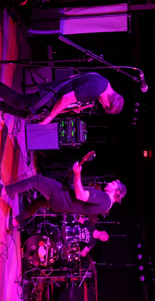 DavidLyon882's tweet photo. Now that a couple days have passed and everything has calmed down. I wanted to give a shout out to the boys in @realfakedoorspa for absolutely killing it when they opened for @redjumpsuit the other day! #GoingBigTime https://t.co/8YYLDWPkr1