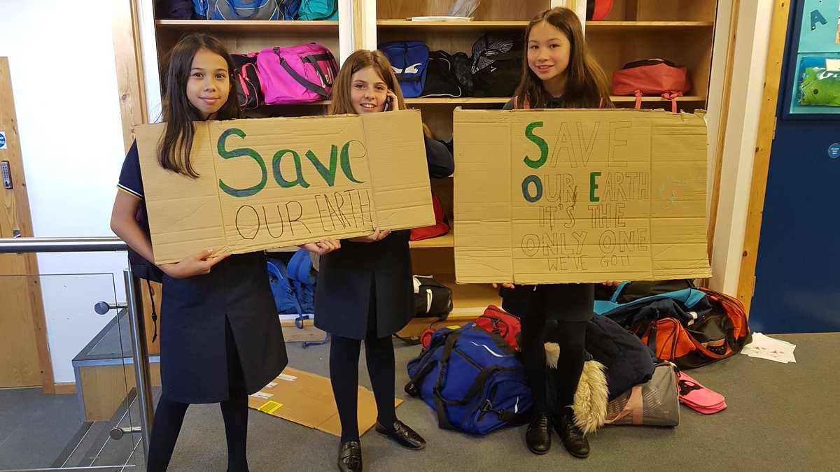 Some of our year 8 students heading to the strike for climate! #ClimateStrike <a href="/OxfordHighSch/">Oxford High School</a>  <a href="/GretaThunberg/">Greta Thunberg</a>