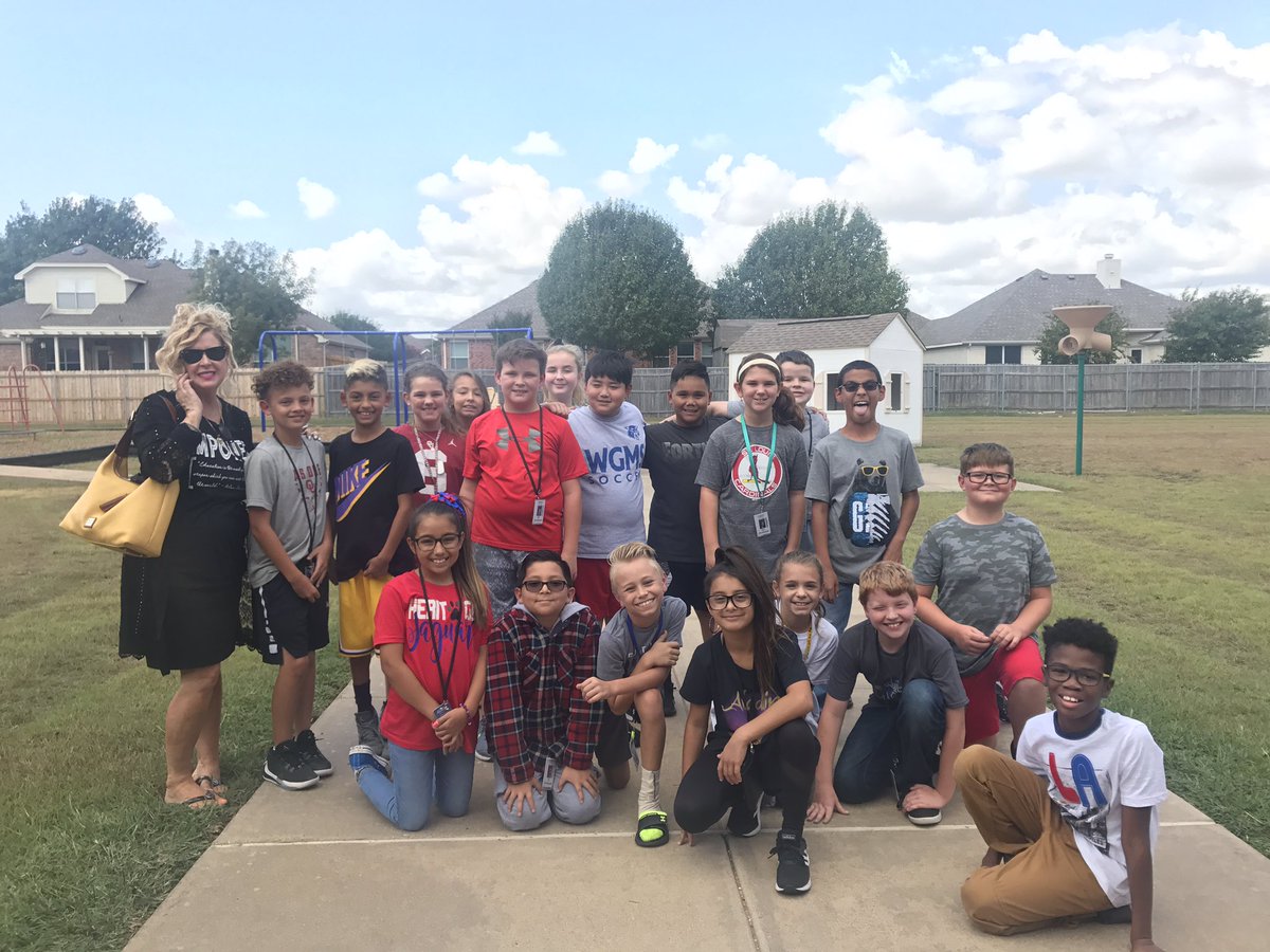 MrsBertinetti's tweet photo. #extratevrss  #bestclassever #leadlovelearn @Longbranch_Elem https://t.co/0V1Rp6NrrW