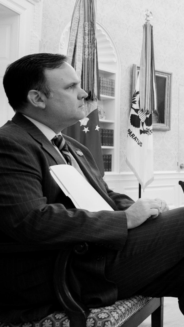 Jason Kint on Twitter "Caption this.…