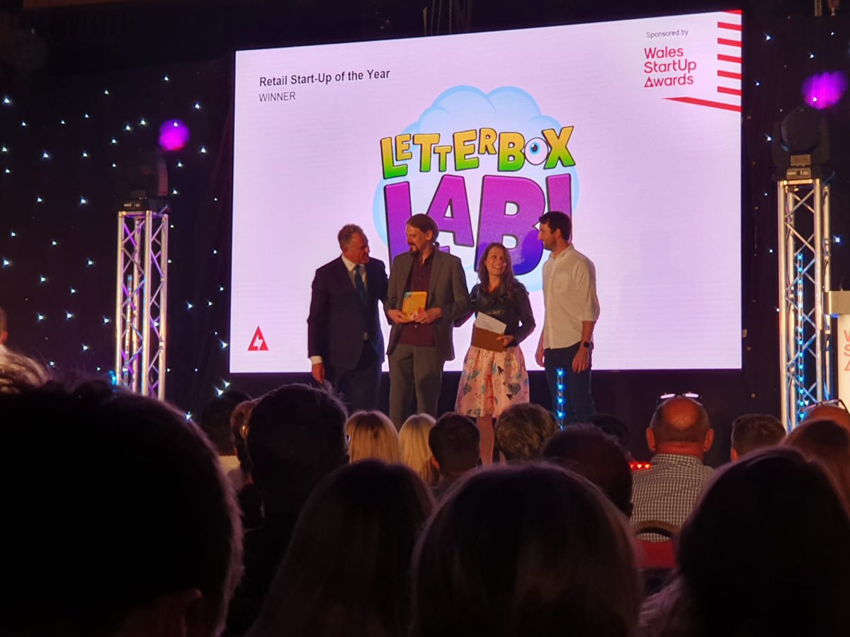 SymbiosisIP's tweet photo. @WalesStartup @SymbiosisIP congratulates all the award winners.
Fantastic evening. #biology #biotech #startups #WSUA19 https://t.co/OoeNa5Sv9x