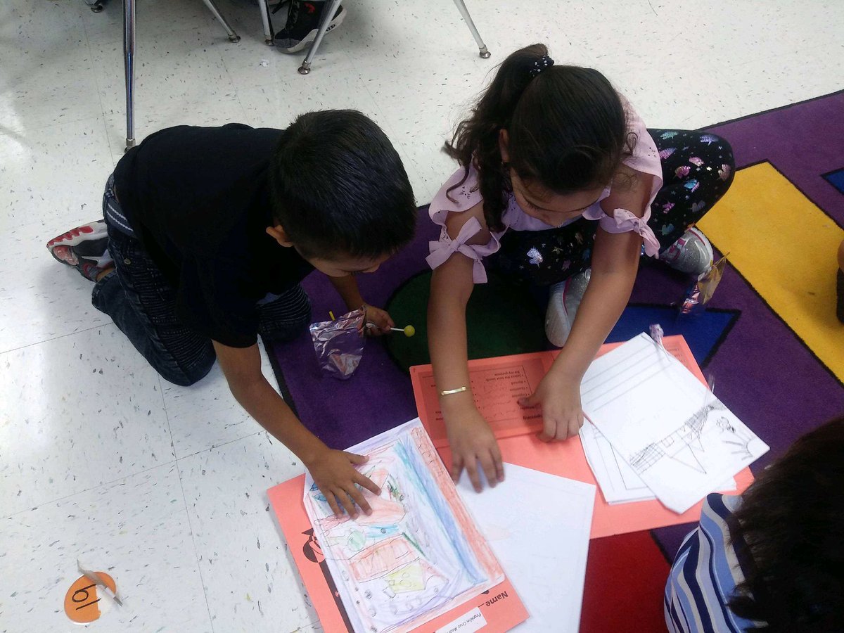 JeanSowers2's tweet photo. Lemonade and lollipops to celebrate this community of writers. Favorite conversation of the day:
S1: I don’t have words. S2: It’s okay, you can just read the pictures! ❤️ @RavenACompton @SaraKugler @LynbrookES_FCPS https://t.co/vi6zfmCKom