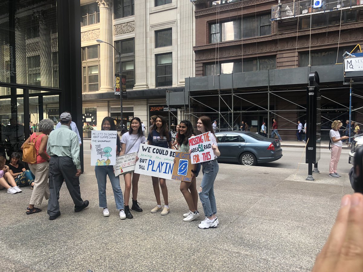 schillersam's tweet photo. Chicago showed out for the #ClimateStrikechicago inspired by youth leaders from all over Chicago making their voices heard. https://t.co/xEq6vYhhtK