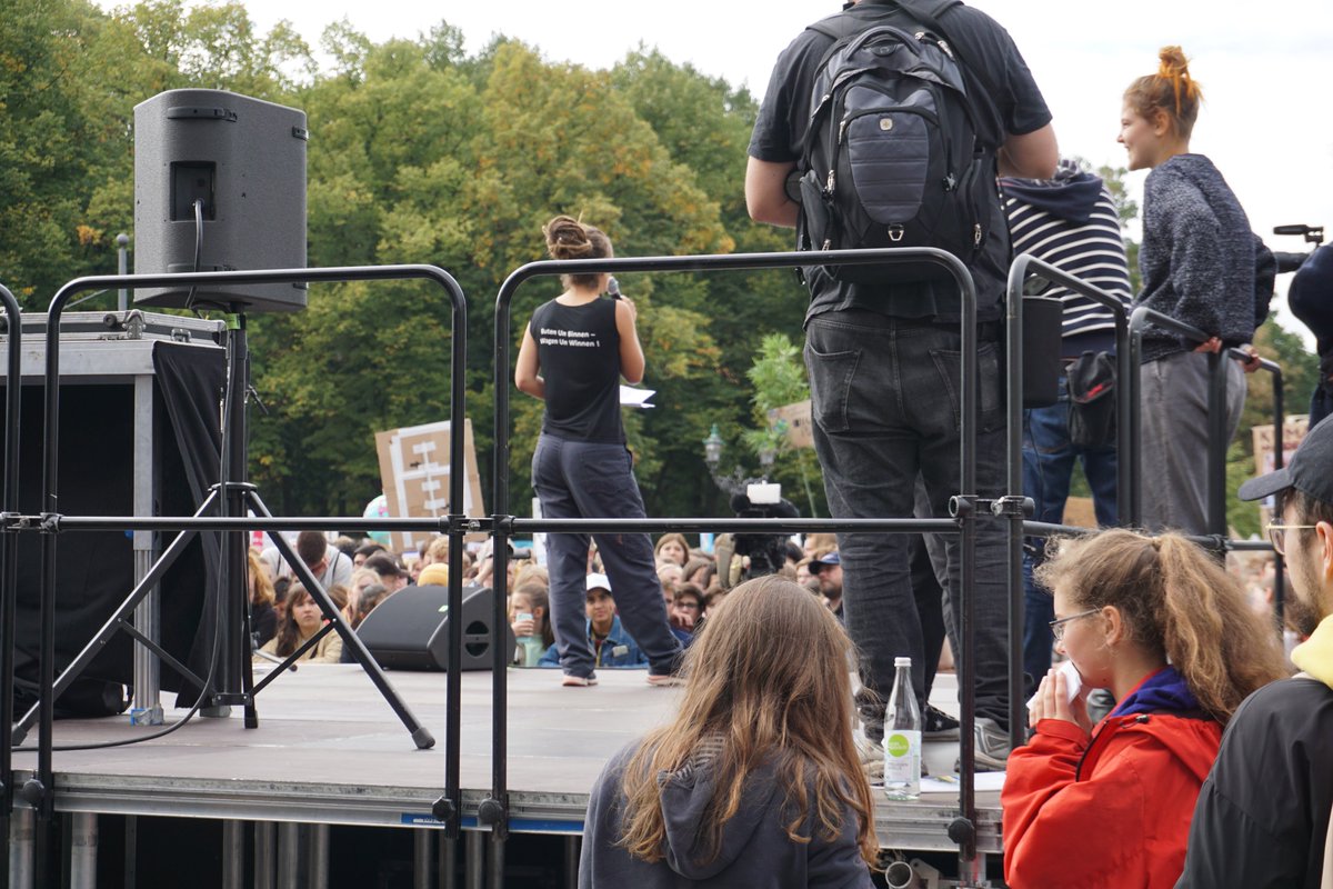 MolinaGosch's tweet photo. #Berlin steht für den #Klimaschutz auf!🍃😍🥳 ✊  #allesfuersklima #stopkohle #ActOnClimate https://t.co/RjoJ0MuYV8