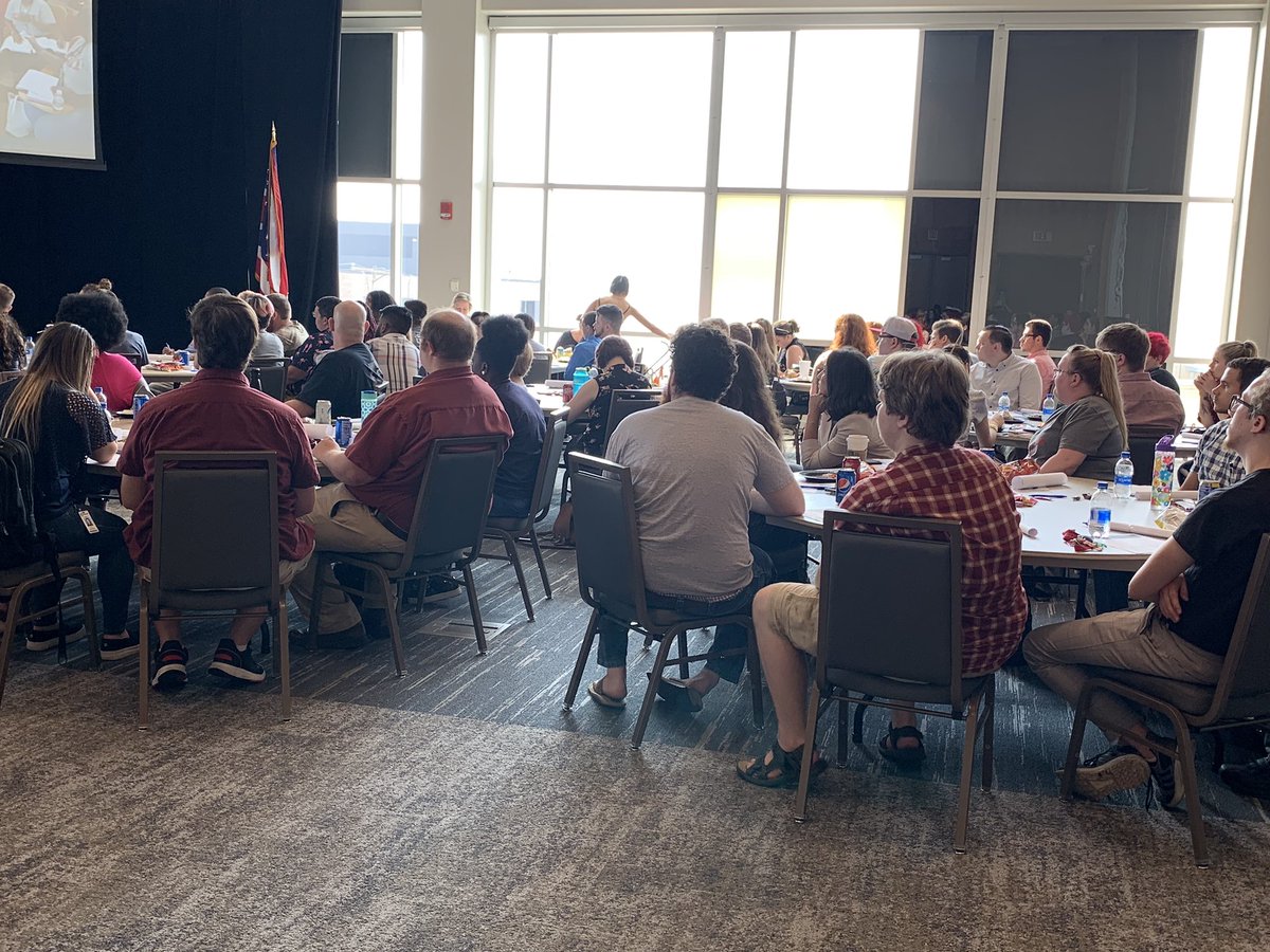 SEI_at_CSCC's tweet photo. The room is packed today for @cscc_edu students participating in @theNSLS! Great job @MPollard902 and Ashley for leading this group! #CStateProud #StudentLeadership https://t.co/dK3O8u2hVM