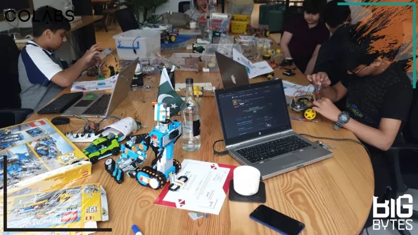 bigbytespk's tweet image. It does get quite messy whenever and wherever we open our makerspace. This semi-structured chaos leaves the room open for experiments and opens up opportunities for innovation.

#bigbytes #colabspk #makers #makermovement #creativity #experiments #robotics #club #lahore #pakistan