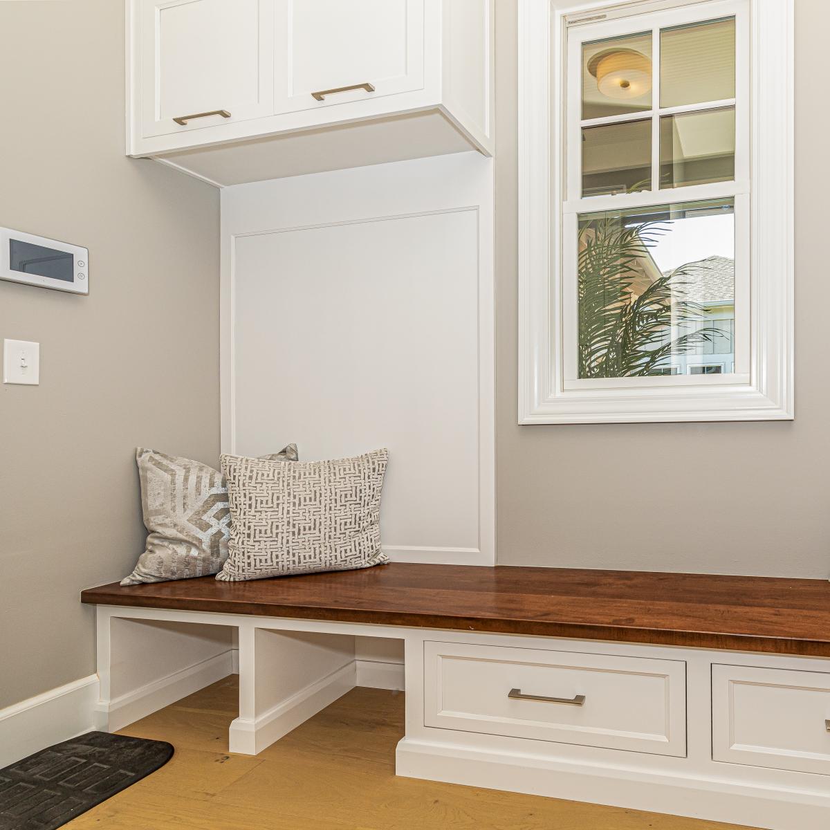 SierraCustom's tweet image. With our innovative designs, every space in your home will function efficiently and  beautifully.