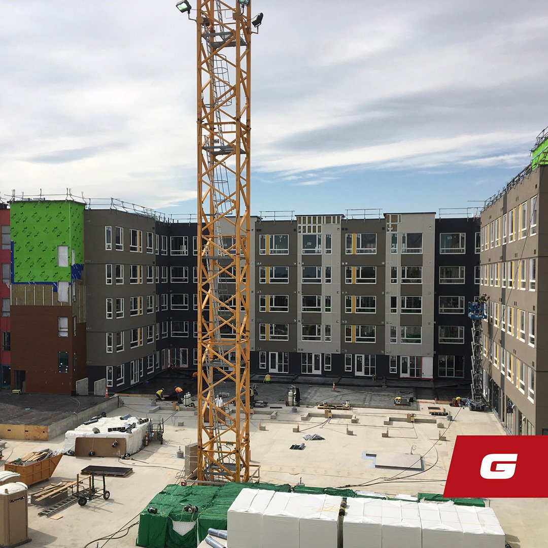 GrahamBuilds's tweet photo. West Tower is topped off and weather tight at the Rhapsody project site in #YYC. East Tower structure is complete to level 4 and level 5 slab is 50% complete #buildingtogether #projectupdate #gracorp @WestCampusTrust @UDistrictYYC https://t.co/T2qptfGmQw