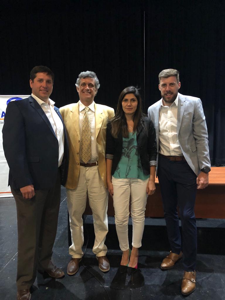 MuniSaltaRRHH's tweet photo. Culminó con éxito la charla sobre Grooming a cargo del Dr. Hernán Navarro, en el Teatro Municipal.
#GROOMINGARGENTINA
#ESCUELAMUNICIPALDEADMINISTRACIÓN
#MODERNIZACIÓN
#SALTATUCIUDAD https://t.co/hqA3QJdLOp