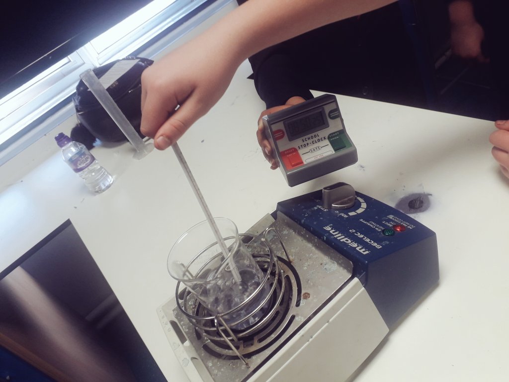CityAcademySci's tweet photo. Great afternoon teaching 7E. I even asked thier form tutor for 15 mins more with them. Well done 7E! (How much £€$ do you think we can all save then by filling up our kettles with the necessary volume?) @CORECentralAcad #ScientistsForFuture #sciencesolvesproblems #ClimateStrike https://t.co/y78PMbiVGL