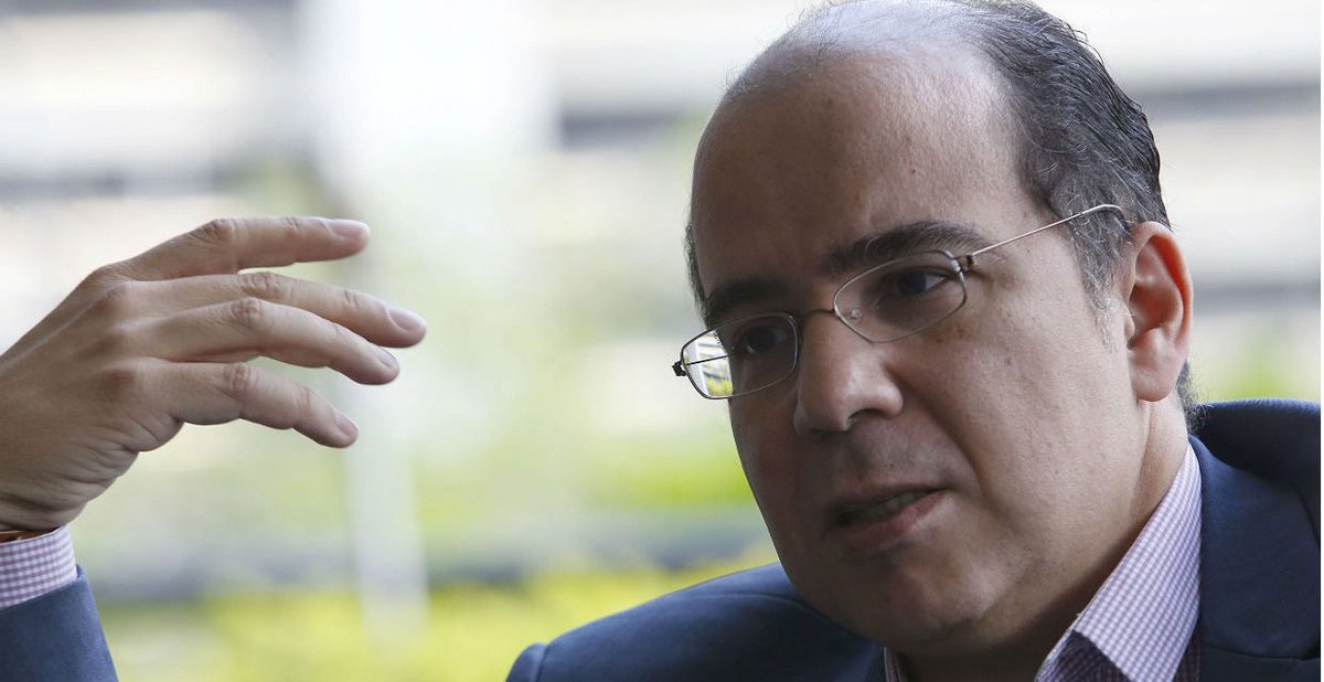 contrapuntovzla's tweet photo. #20Sep Es necesario que los factores políticos que protagonizan el debate en Venezela se pongan de acuerdo en soluciones parciales que mitiguen la crisis que vive el país, de allí, sostiene el economista Francisco Rodríguez https://t.co/mvjSSDftKt https://t.co/2cYOHCv78I