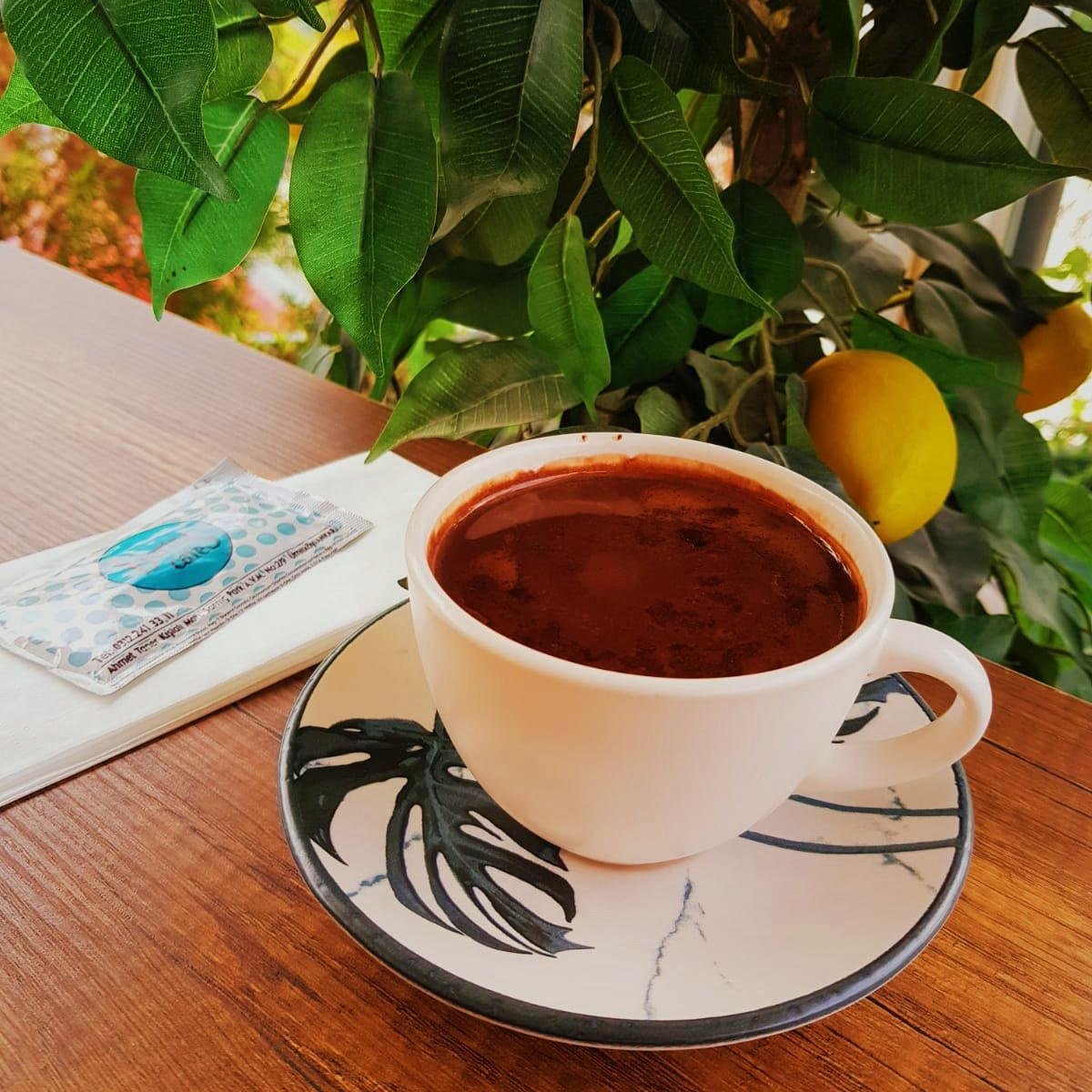 s ı c a k ç i k o l a t a 😋 özlenenlerden, en sevilenlerden ❗✔ #kışgerigeldiyse #thebestcafeintown #sarnıçpark #haftasonu #haveagoodone