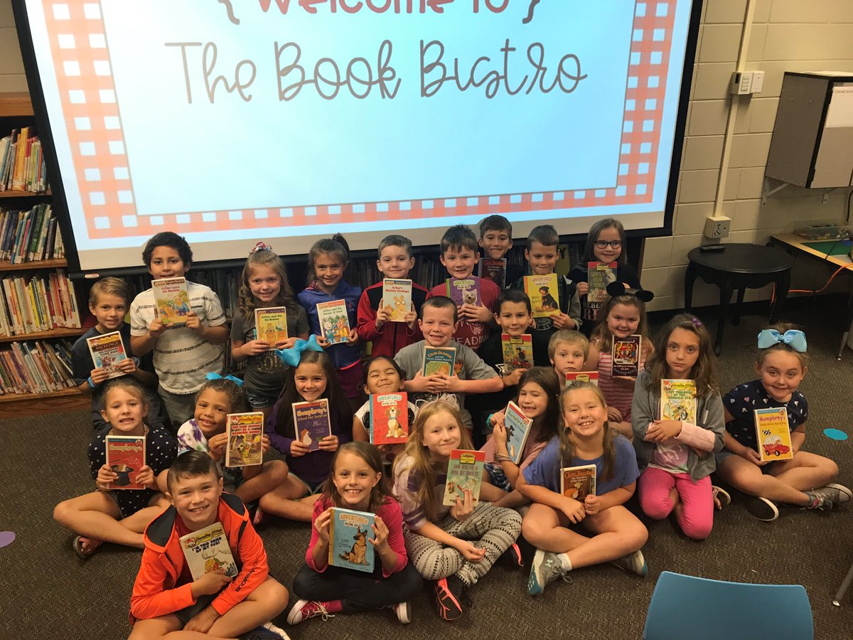 LulaElementary's tweet photo. Mrs. Reeves' 2nd grade students feasted on some great chapter books at a special book tasting this morning #LiteracyforHall https://t.co/mDIt9CR9Hw