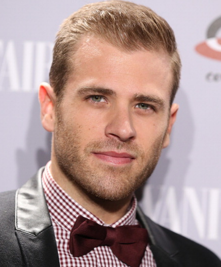 OutonFilm's tweet photo. Coming to #OOF2019, actor Scott Evans, star of the anticipated #LGBT #film "Sell By". Don't miss a chance to meet him. 9/28/19 - 9:15PM.
IMDB - https://t.co/QoslOJZRuH
https://t.co/AbczrL6mtO https://t.co/LXkIKDDgYV