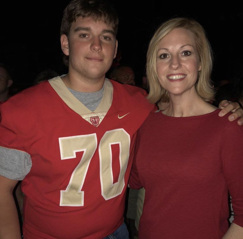 KristaRHopkins's tweet photo. I love the story this photo tells about the OL and the QB...needs no words! ❤️🏈#70MOM @WTComancheFB @806hssc @T_hop1814 https://t.co/Beg5vpD1Ks