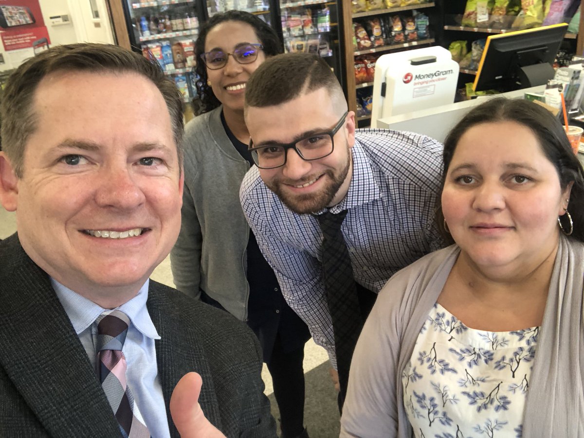 danclarkson18's tweet photo. Des and his care pass / service champions from 1149 https://t.co/yW6pvIcuds