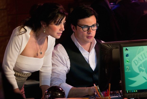 MattMitovich's tweet image. #Smallville&apos;s Lois and Clark Reunite! @ED_DURANCE  Joins Tom Welling in Arrowverse &apos;Crisis&apos; Crossover tvline.com/2019/09/20/eri…