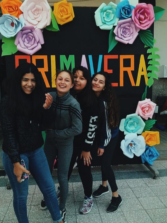 listaazul722's tweet photo. 🌷🌸🌼Feliz primavera a todxs🌼🌸🌷
🔹️ Gracias por comprometerse, ayudar y bancarnos en cada propuesta, ustedes son el motor de todo esto 💙
Para siempre, #CentroDeEstudiantes2019 💙💙💙💙💙💙💙 https://t.co/us4NFh8udJ