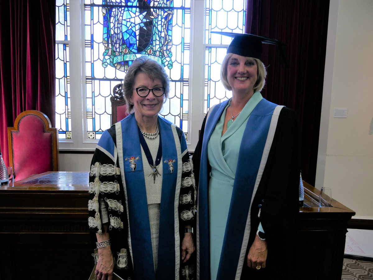 I was both delighted and humbled to receive an honorary fellowship from the RCOG today. This a great step for our professions. #OneVoice <a href="/MidwivesRCM/">Royal College of Midwives 💙</a> <a href="/lregan7/">Lesley Regan</a> <a href="/RCObsGyn/">RoyalCollegeObsGyn</a>