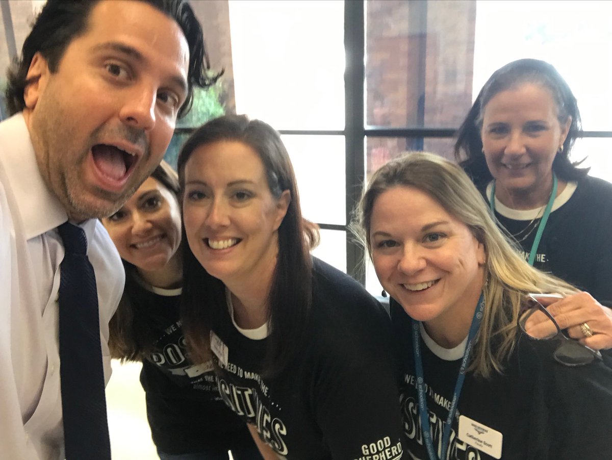 emason_pcalion's tweet photo. Morning with GEORGE!! We laughed! We cried!! We had a blast and are so excited to go back in the classroom with our kids!!!! Thank you for an amazing morning!!!! #summerofgeorge #msgses #gseslearns #sunshinehallway #gsesdallas https://t.co/RFkzKSUOp9