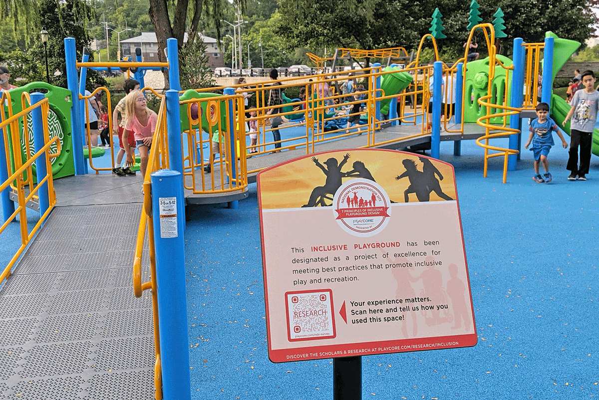 PlayCoreNews's tweet photo. Frame Park in Waukesha, WI is the first National Demonstration Site to be awarded four designations! They are bringing their community together through outdoor adult fitness, nature play, inclusive play, and youth physical activity! Congratulations Frame Park! #PlayCoreNDS https://t.co/9P1RU3eYa3