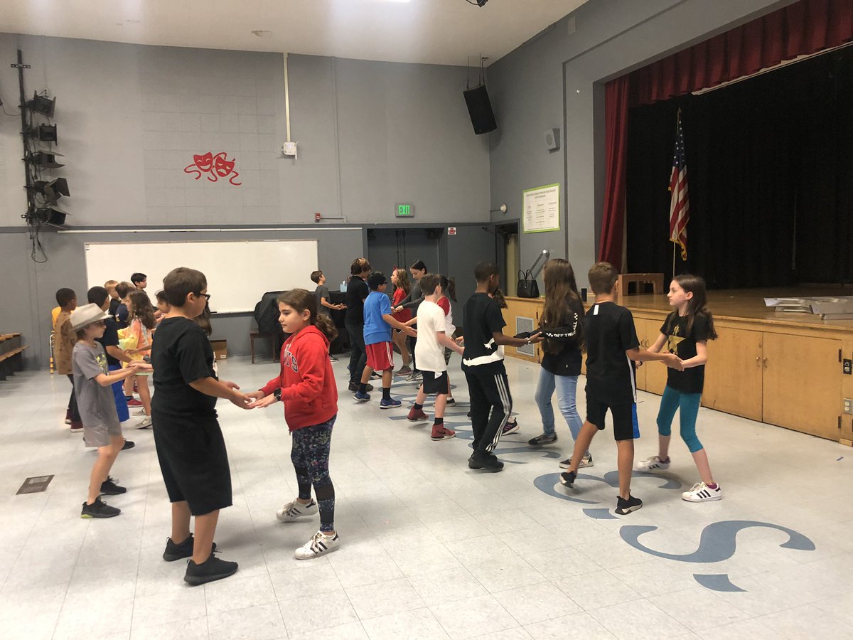 ColfaxCharterEl's tweet photo. Ballroom dance instruction - 4th grade! #colfaxcharterelementary #wellroundededucation #arts #pe #dreamdanceprogram https://t.co/zzX1Yf7xUs