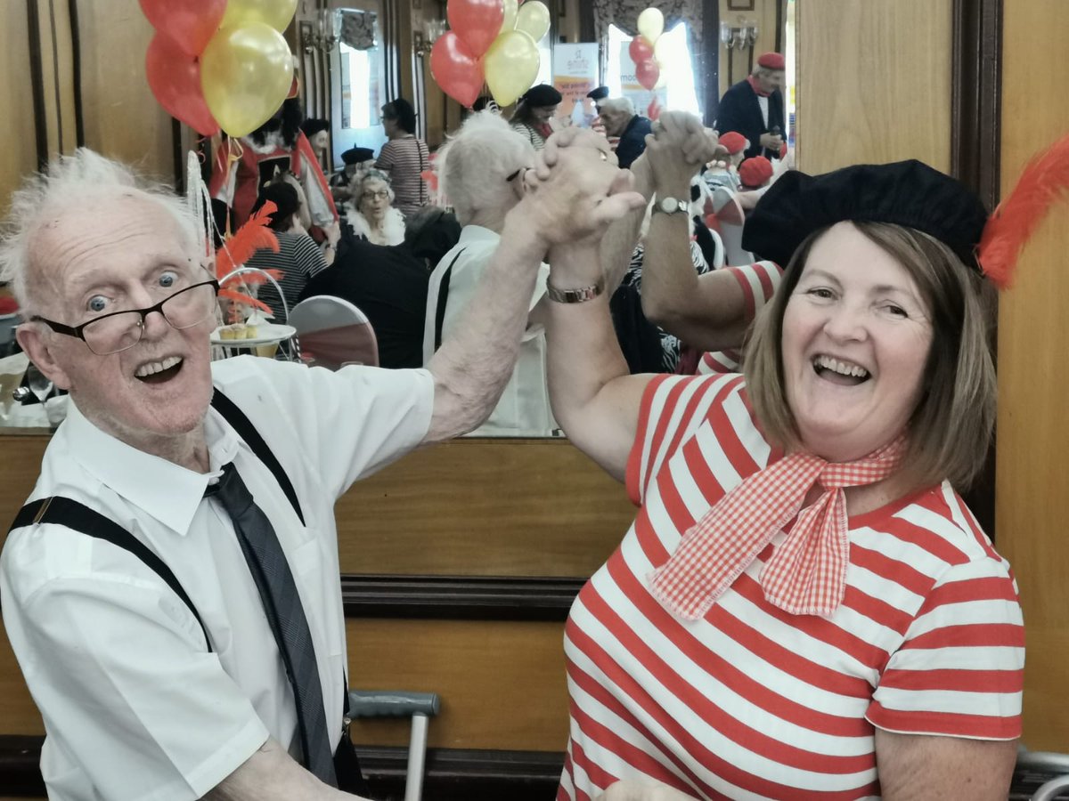 ElmTreeCourt1's tweet photo. Fantastic afteenoon at the Station Hotel #shineball #hicaactivities https://t.co/A61jYZSRdH
