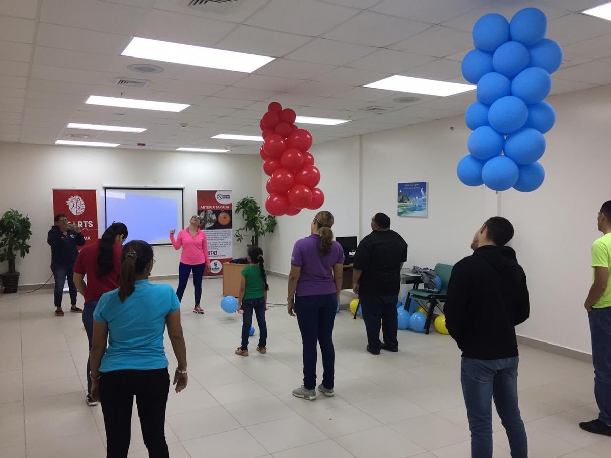 minsalossantos's tweet photo. Expo Feria de La semana del Bienestar. 
&amp; Prevención del Suicidio. 
&amp; Día Mundial del Corazón 
&amp; Mes de los océanos 
La actividad la realizó los funcionarios de promoción de la Salud en el Minsa Casi Pedasí con funcionarios del Minsa y Pacientes. 
#minsatrabajaporti. https://t.co/M3wui0ePVv