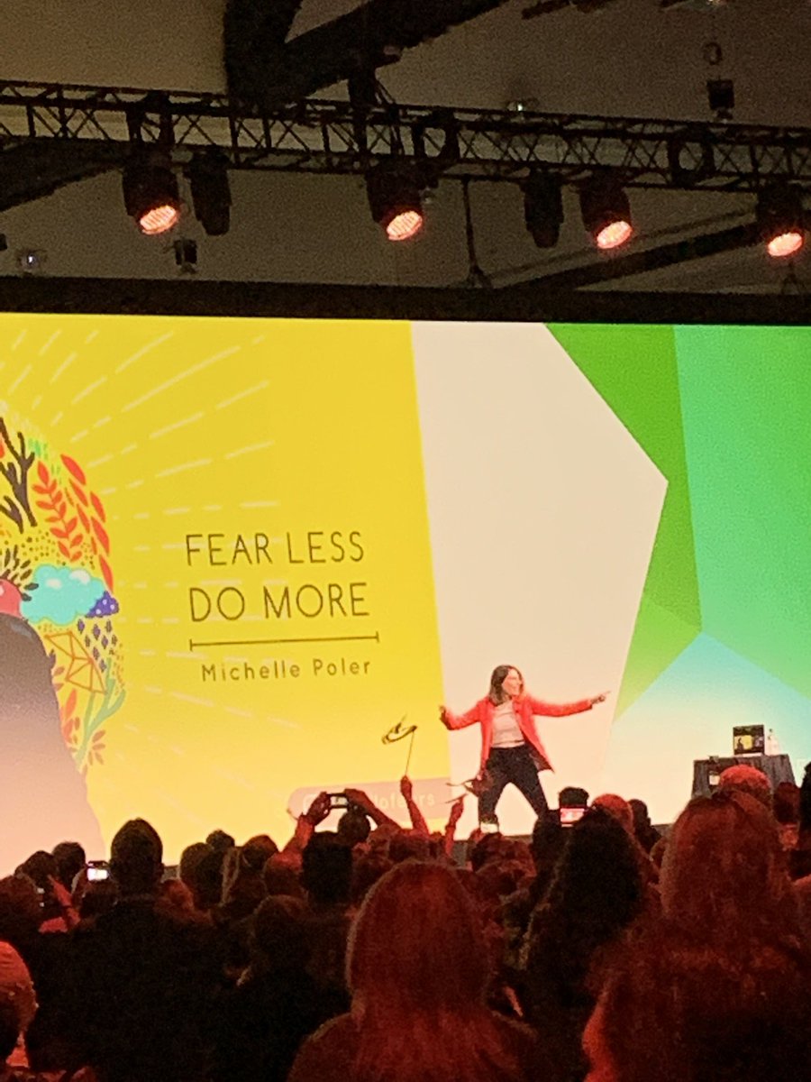 Tracey Bloom tweet media