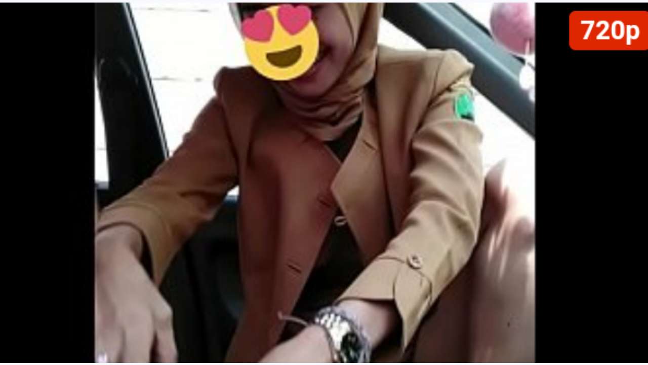 X 上的 feby christina：「FULL VIDEO BOKEP VIRAL GURU PNS BANDUNG DI DALAM MOBIL  LINK FULL VIDEO ; https://t.co/5gEj50zZeT #bokepbandung #pnsbandung  #bokepviral #gurubandung #pnsmesum #pnsmesumbandung #pnsmesum #bokeppns  https://t.co/q8iGgmBYMN」 / X