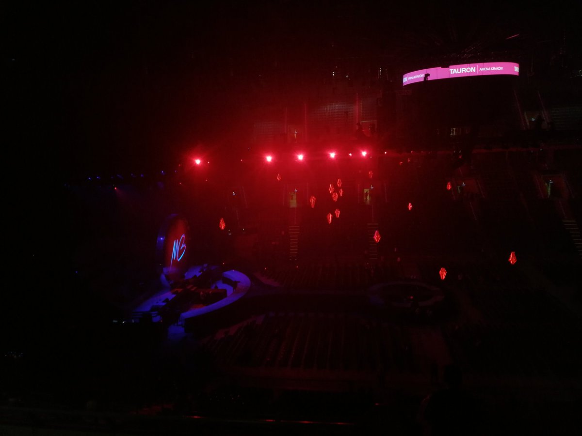 Mcdannoo's tweet photo. Patrzcie jaki upgrade🤣😂😂😂😂 #MBworldtour https://t.co/owhIbk8a1C