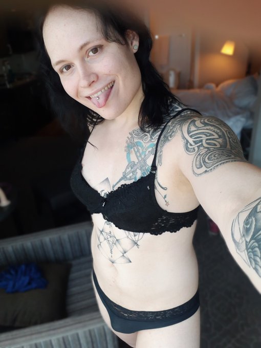 Come watch my stream! https://t.co/f4yYyHsoB9 live now! @chaturbate This is my first time streaming in<a href="/tag/mvsales"class="tags"><span>#mvsales</span></a><a href="/tag/mvtrans"class="tags"><span>#mvtrans</span></a>