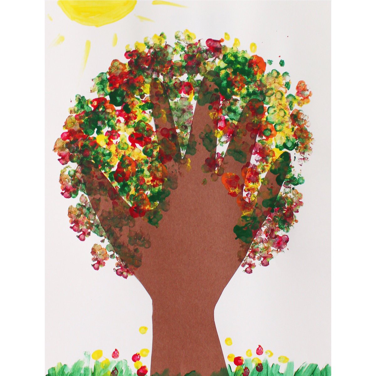 MuseumofWIArt's tweet photo. In anticipation of the autumnal equinox, drop by for Studio Saturday tomorrow anytime from 10:30-1:30 to make your own fall paintings using Q-tipsยฎ.
Studio Saturdays is sponsored by @meijer #meijergives #meijerstores
#qtips #studiosaturdays #artmaking #artproject @Qtips https://t.co/Ci5Uk58lm8