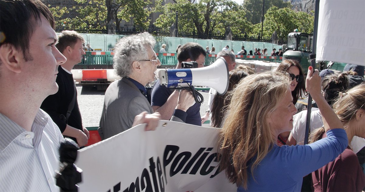 inconvenientdoc's tweet photo. Filmed #actionforlife today in #london. We got some great footage of @pierscorbyn and @missalicegrant spreading the #truth! #factsVSmodels #theinconvenienttruthmovie https://t.co/tqjJMbmdKL