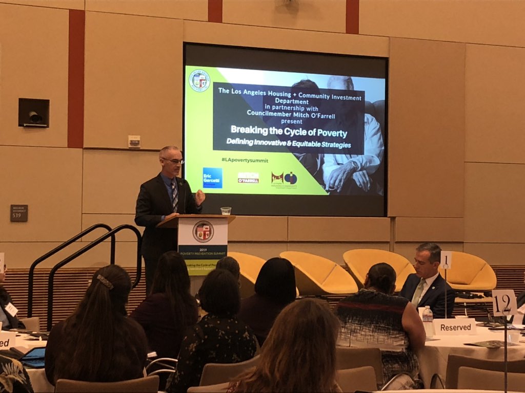 LAHD___'s tweet photo. Panel discussion, story telling personal testimonials on issues poverty #LAPovertySummit #hcidla Summit partnership with Councilmember @MitchOFarrell , Chair, Homelessness & Poverty Committee https://t.co/ok0811DmKo