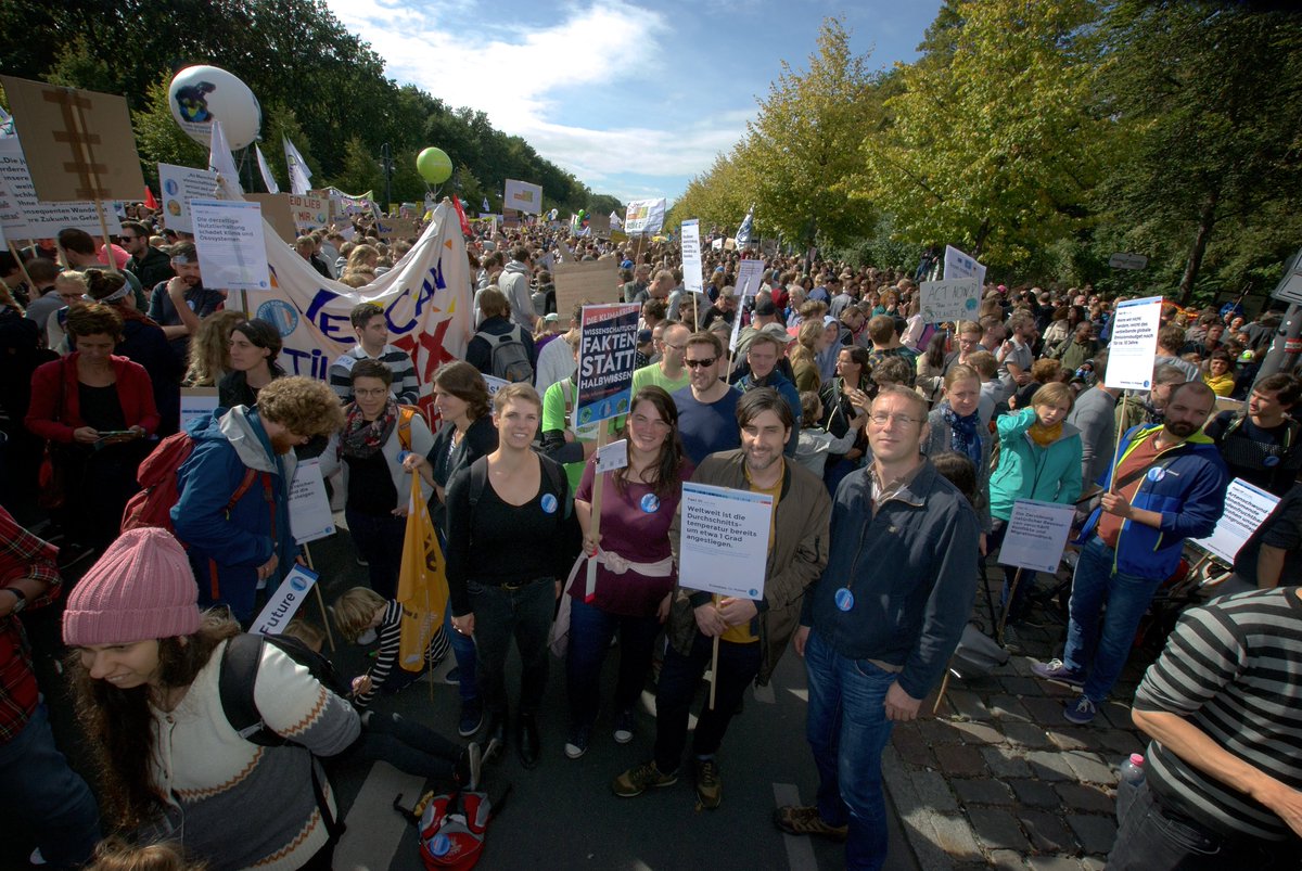 Science March Berlin tweet media