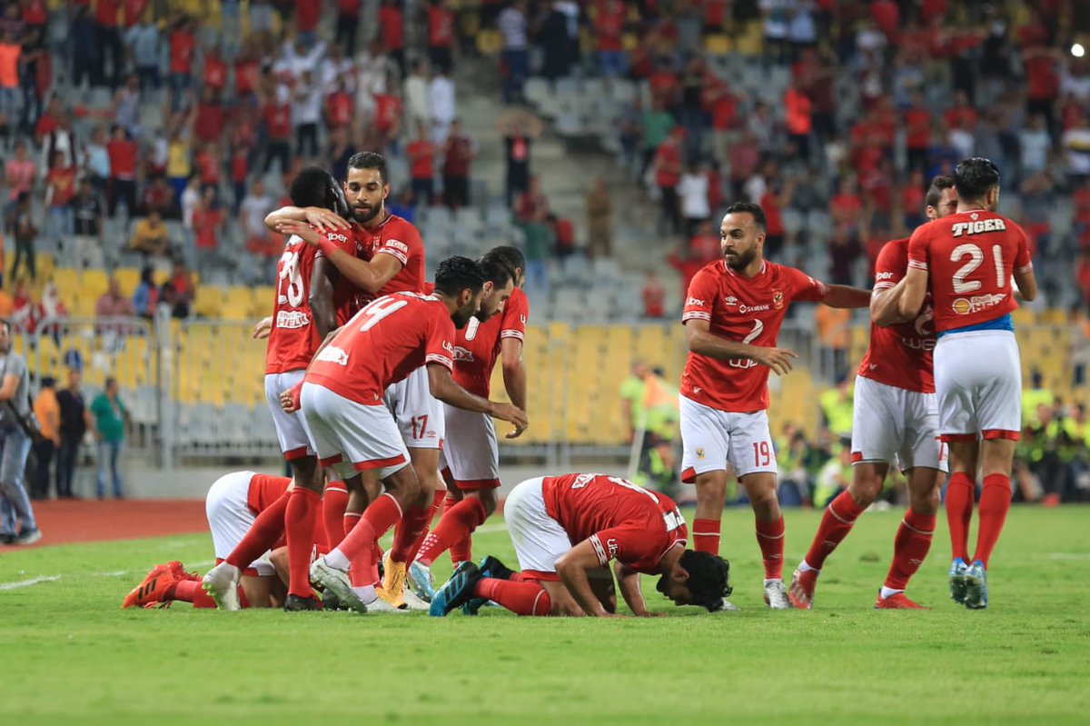 AlAhly's tweet photo. لقطات من الهدف الأول لفريقنا في مرمى الزمالك 😉

#الاهلي_الزمالك 
#يلا_يا_أهلي https://t.co/AZTGbA4Rgm